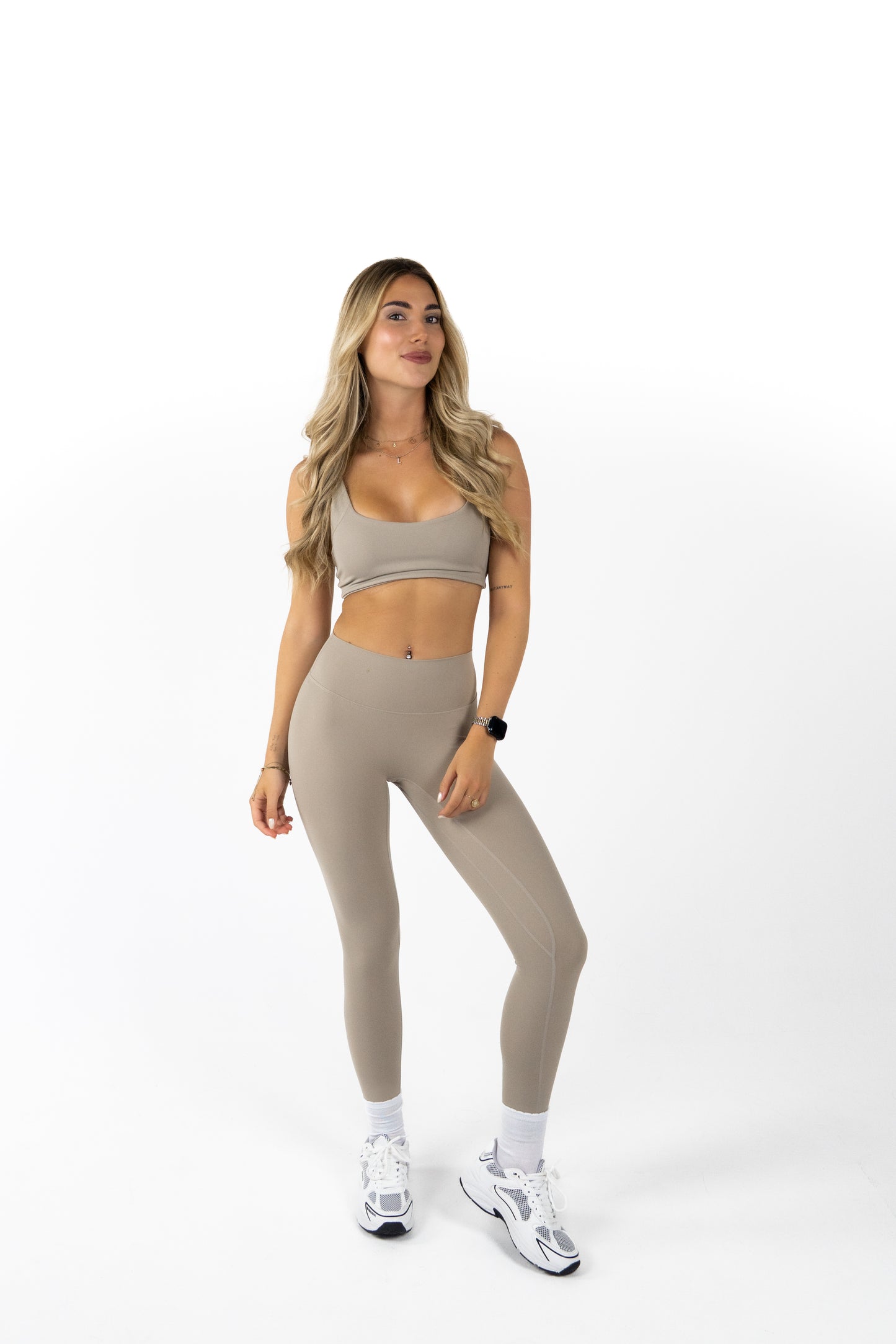 Studio Essential Sports Bra - Sand