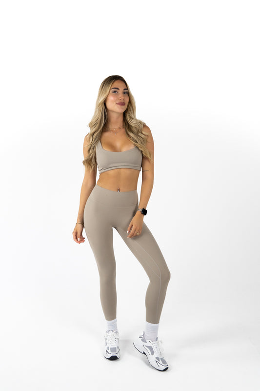 Studio Essential Legging - Sand